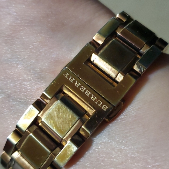 Burberrys Watch  BU9104 33mm Unisex Silver X Gold main image 4